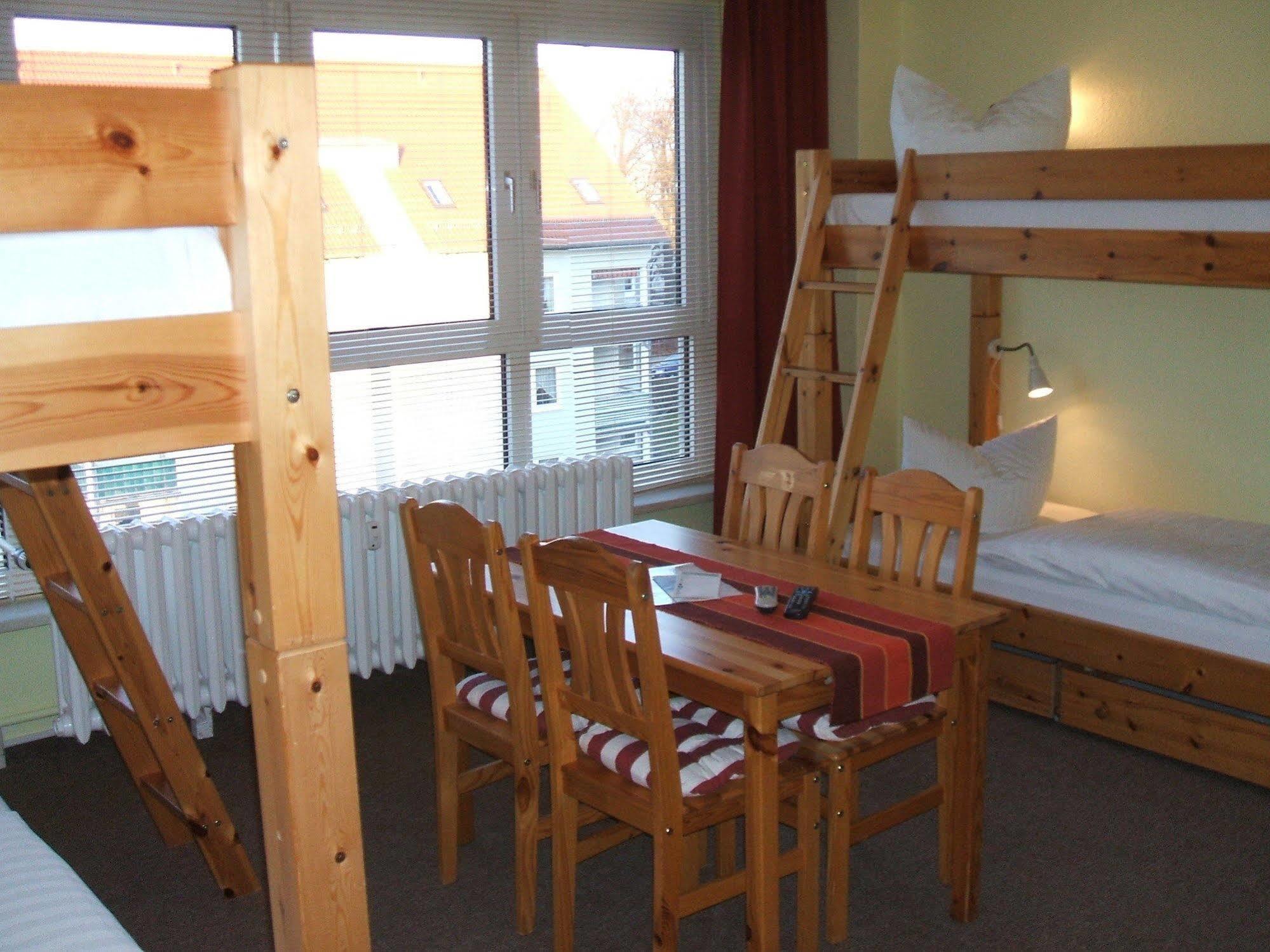 Hostel & Bistro Haus Der Horizonte Bad Doberan Zewnętrze zdjęcie
